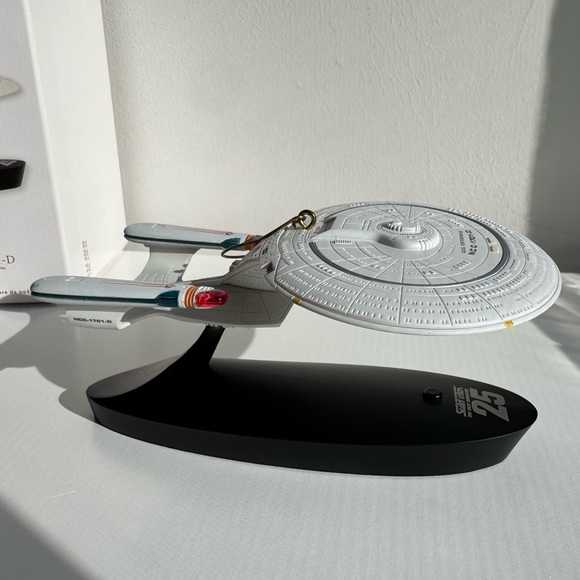 Hallmark Keepsake Ornament 2012 Star Trek The Next Generation 25th Anniversary - Picture 5 of 11